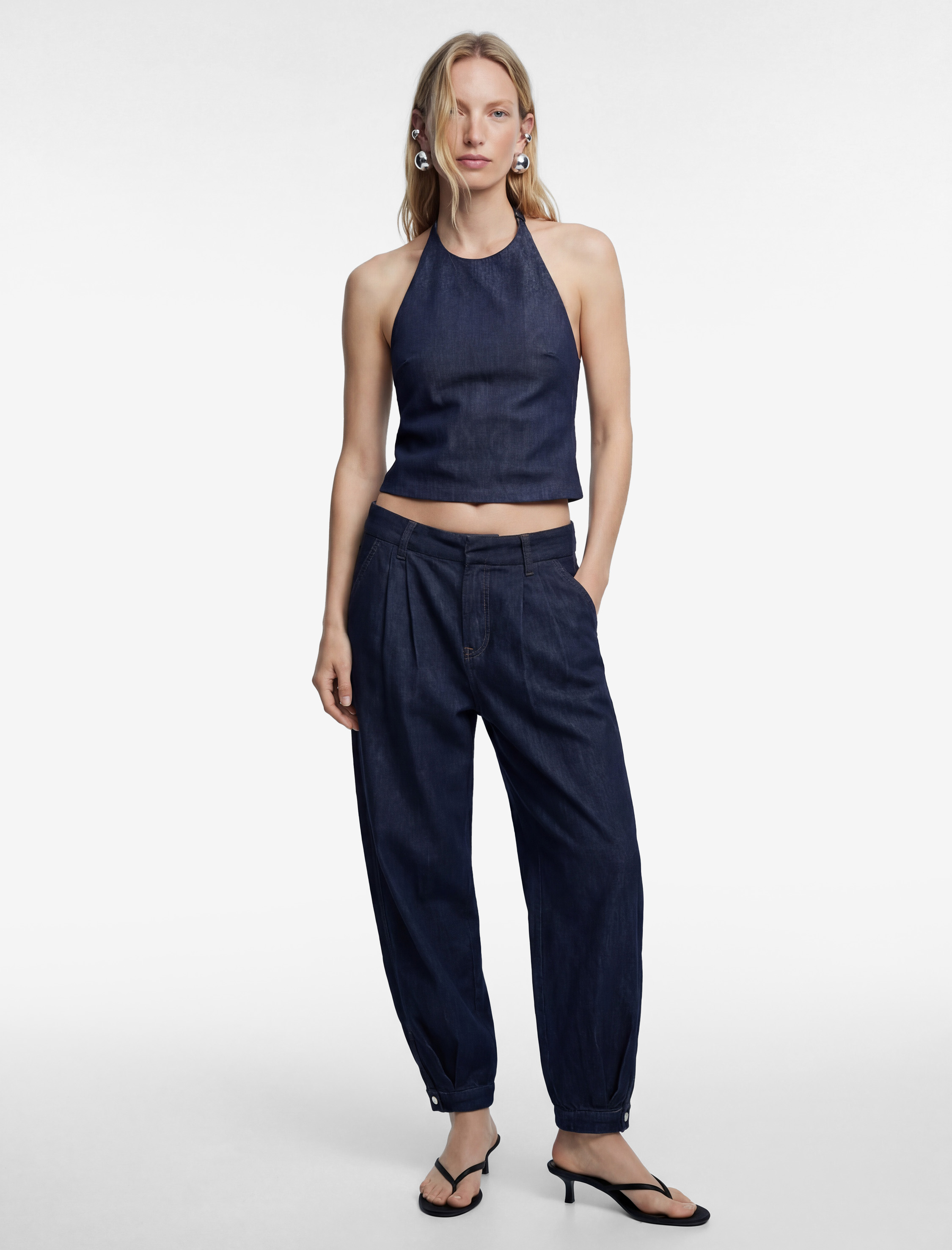   Kolsuz Pamuklu Denim Halter Yaka Bluz