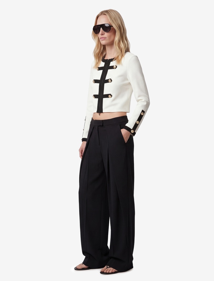  Slim Fit Uzun Kollu Bisiklet Yaka Kontrast Detaylı Düğmeli Hırka