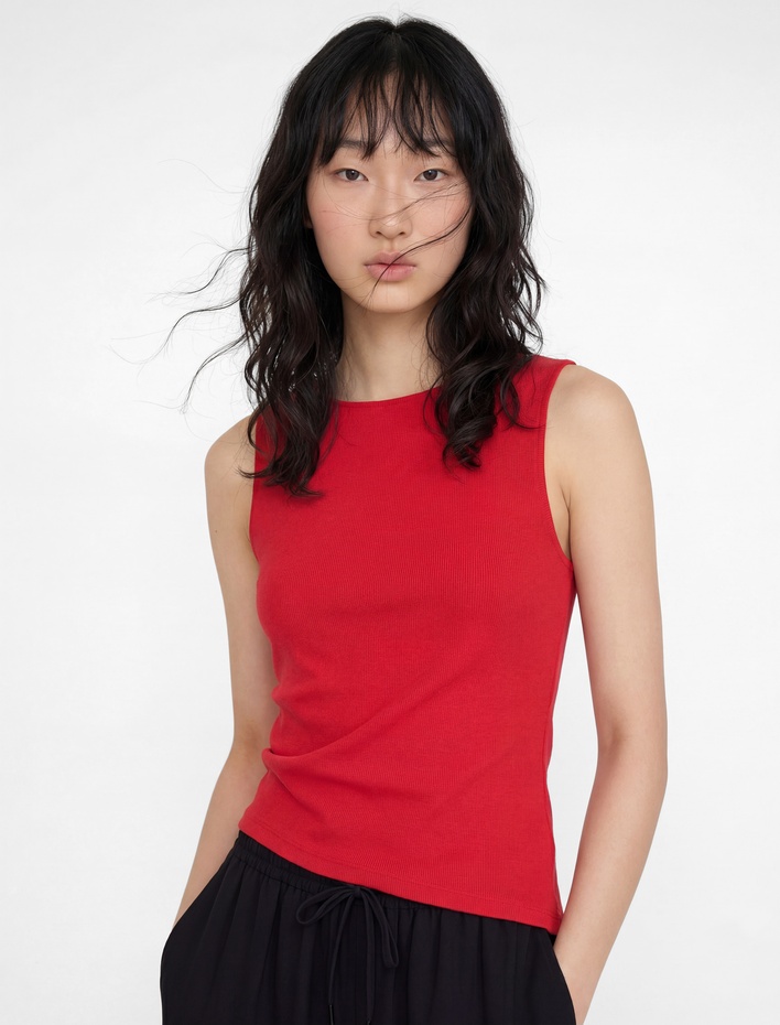  Slim Fit Asimetrik Kesim Kolsuz Kayık Yaka Bluz