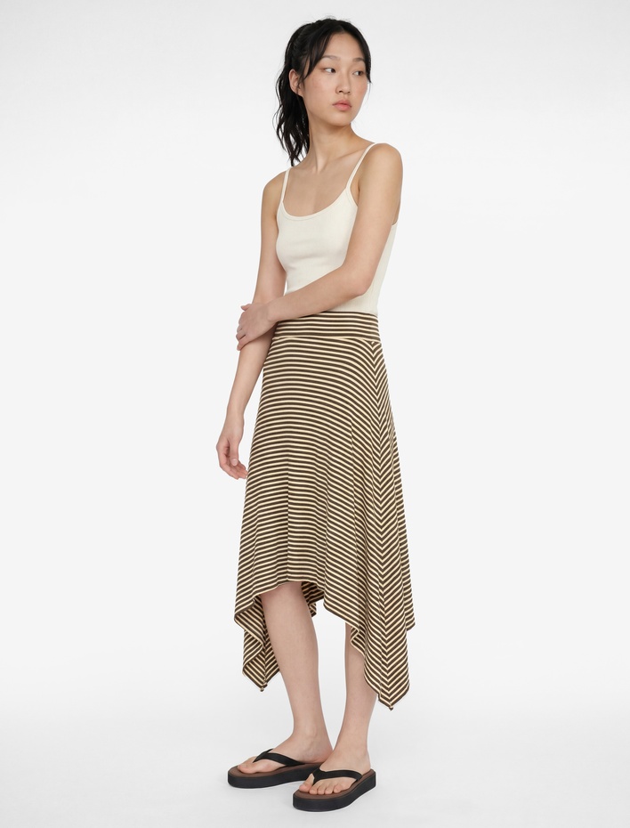  Beli Katlı Çizgili Asimetrik Kesim Uzun Etek