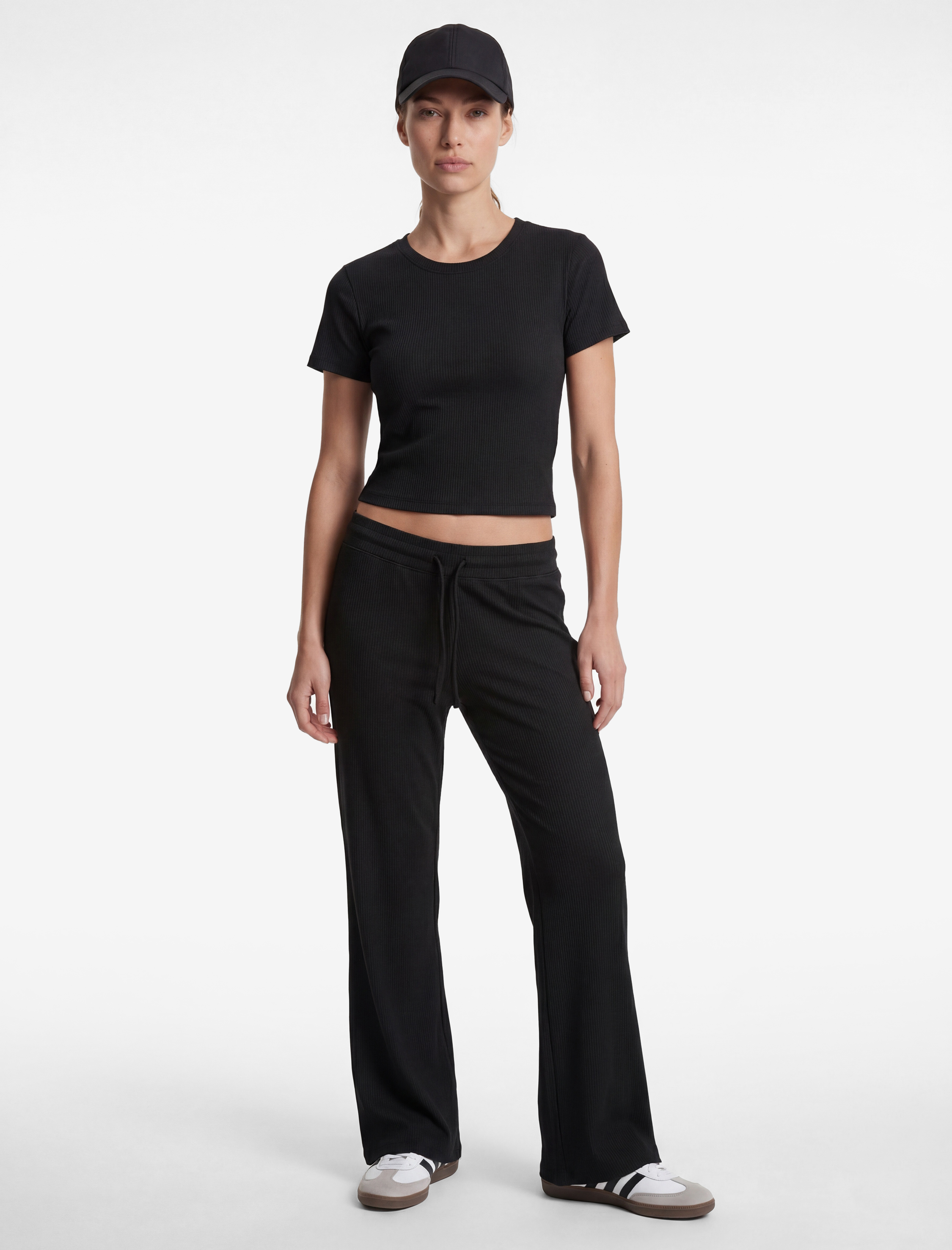   Slim Fit Kısa Kollu Bisiklet Yaka Crop Spor Tişört