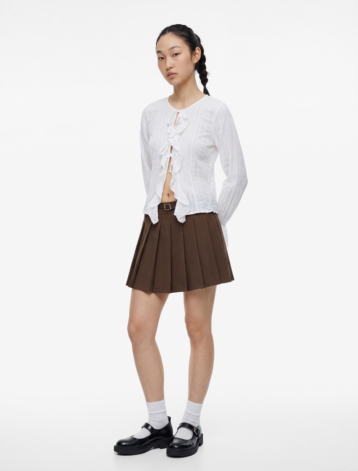  Bağlamalı Yakalı Fırfırlı Fiyonklu Uzun Kollu Viskon Karışımlı Bluz