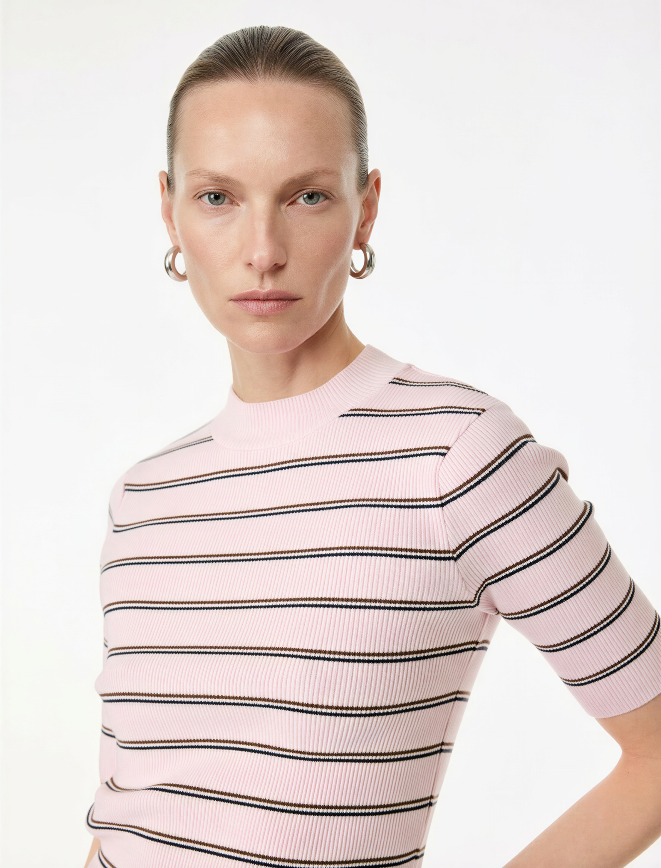 Regular Fit Hafif Dik Yaka Kısa Kollu Çizgili Triko Kazak - Görsel 2