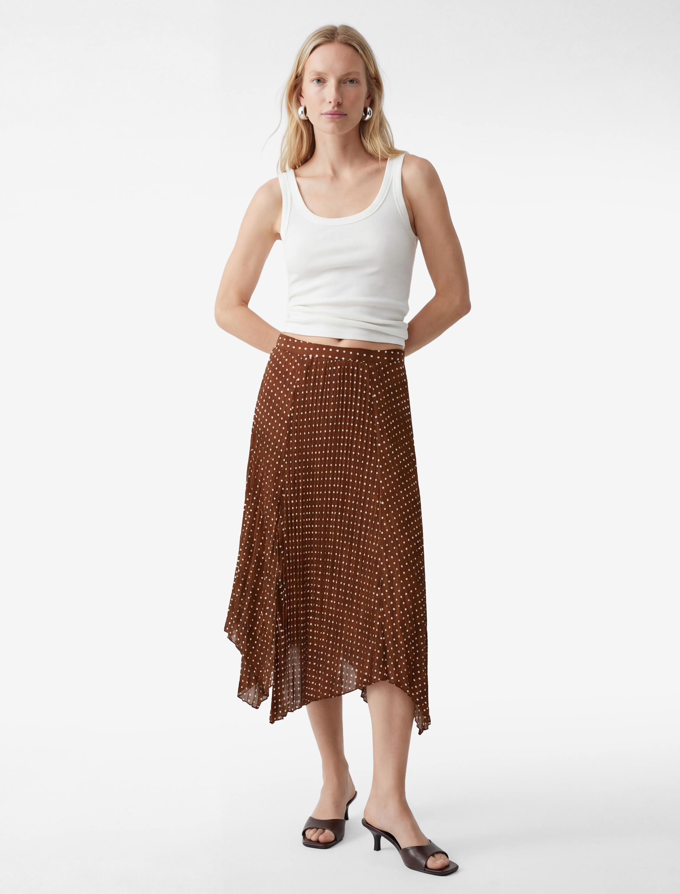   Puantiyeli Yüksek Bel Pileli Krep Kumaş Asimetrik Midi Etek