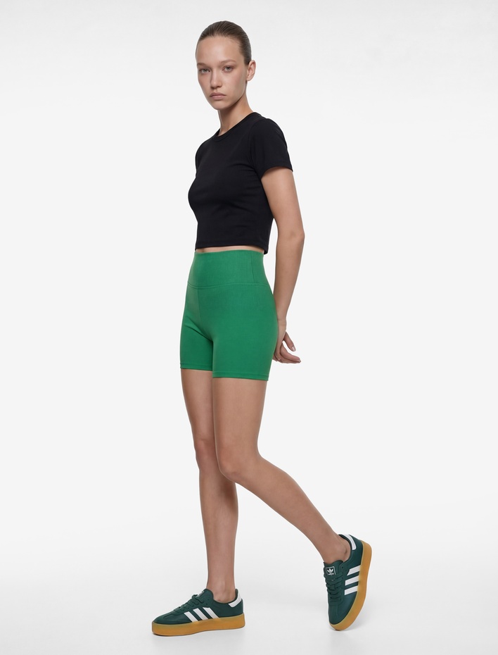  Slim Fit Kısa Kollu Bisiklet Yaka Crop Spor Tişört