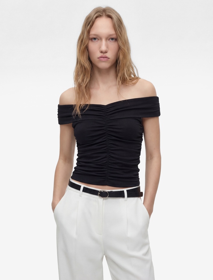  Büzgülü Kolsuz Slim Fit Modal Omzu Açık Bluz