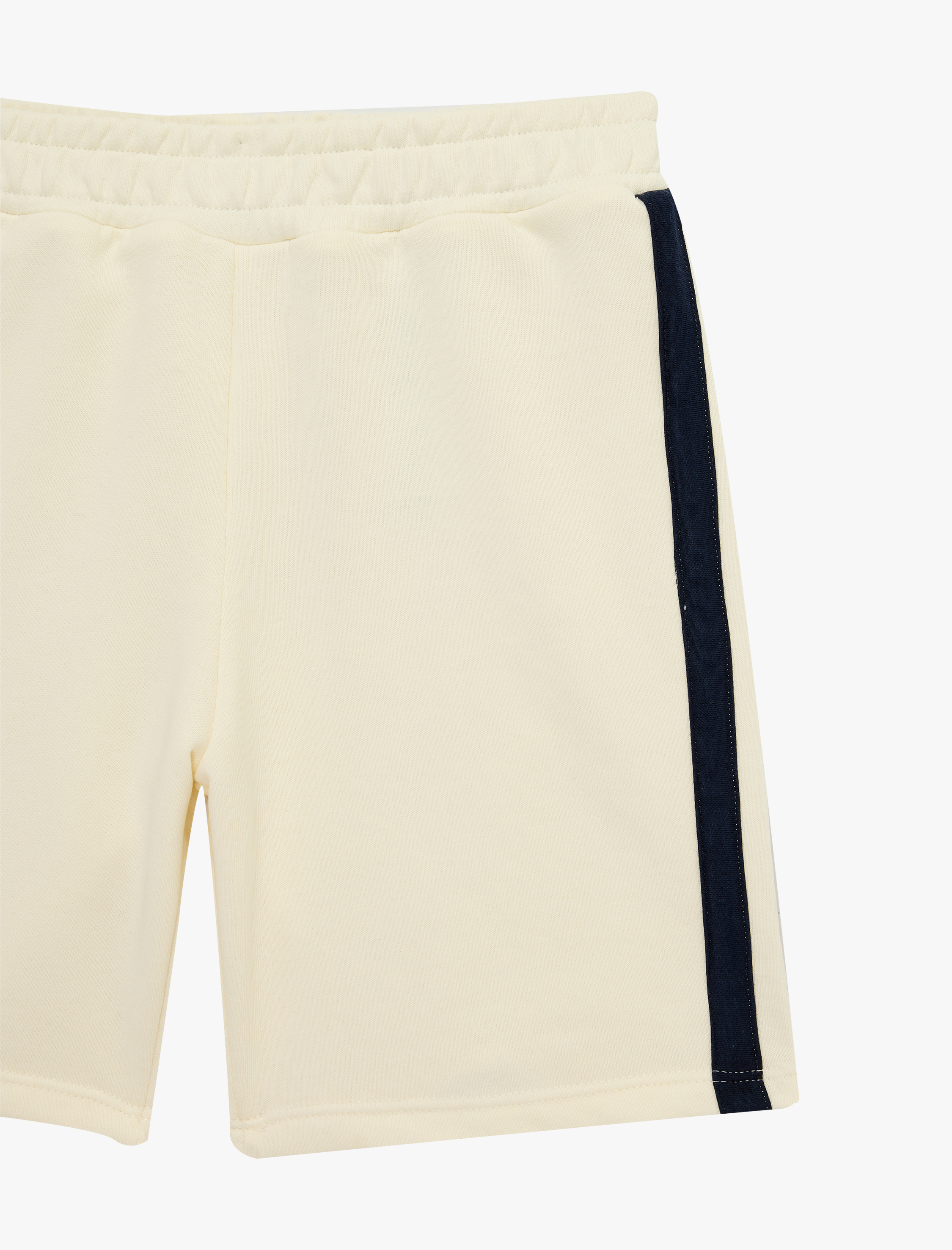  Erkek Çocuk Pamuk Karışımlı Biyeli Beli Lastikli Şort