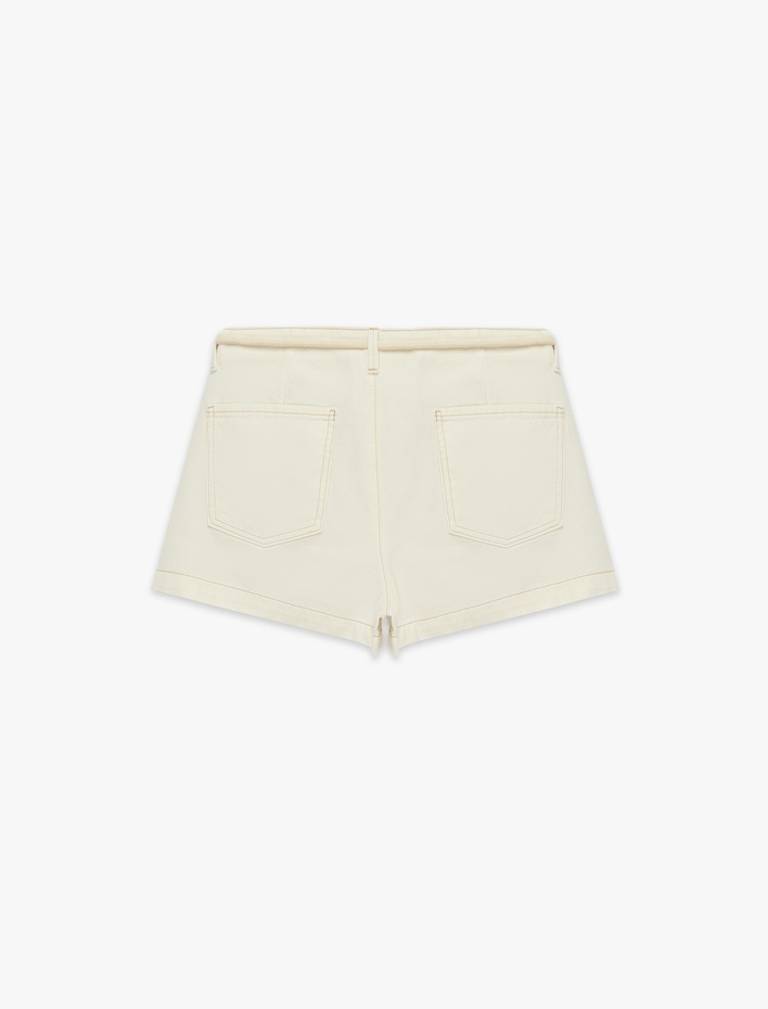  Yüksek Bel Rahat Kalıp Kemerli Denim Mini Şort