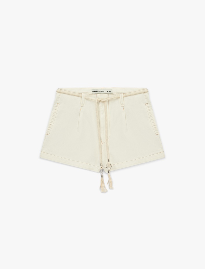  Yüksek Bel Rahat Kalıp Kemerli Denim Mini Şort