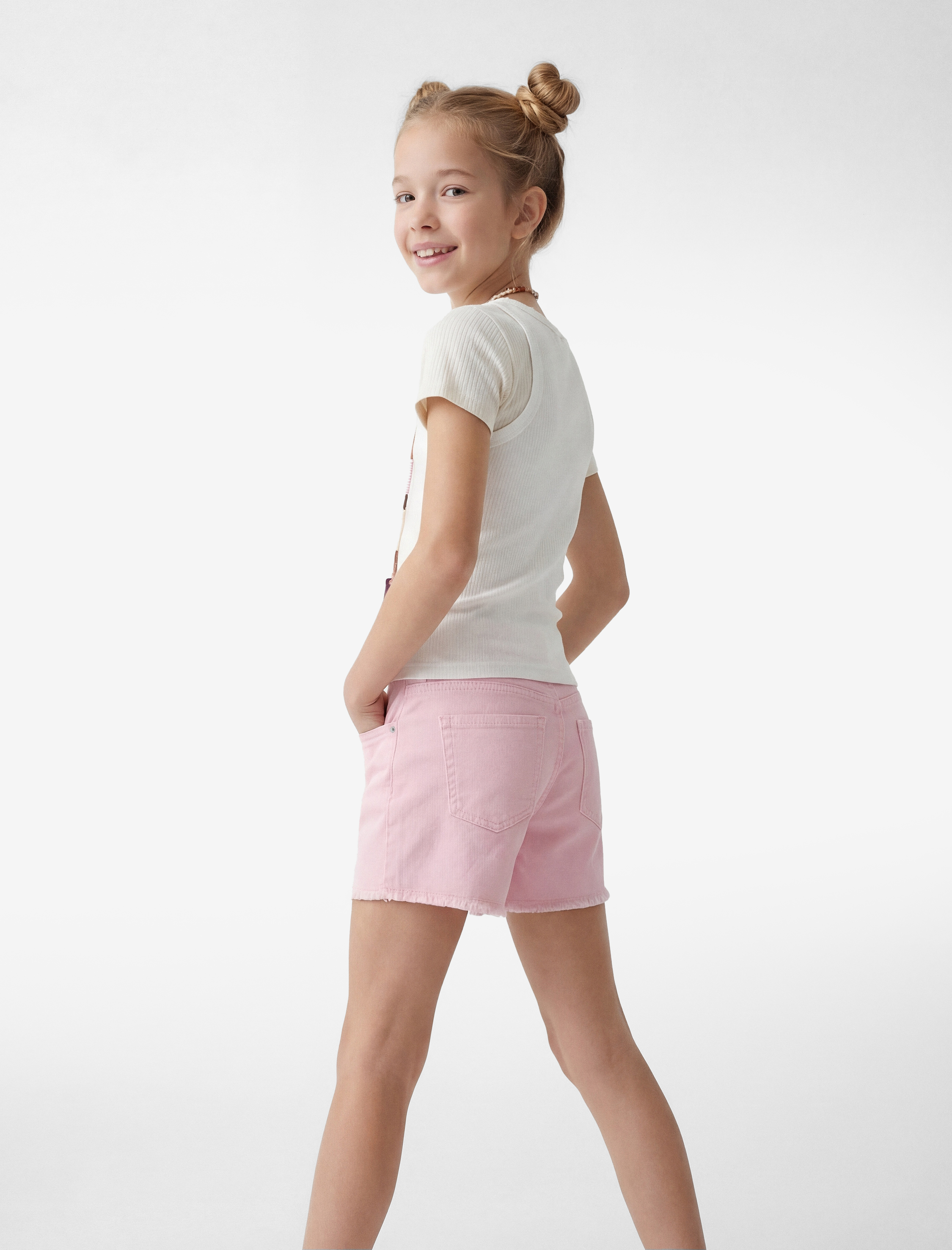  Kız Çocuk Pamuklu Cepli Düz Kesim Jean Şort