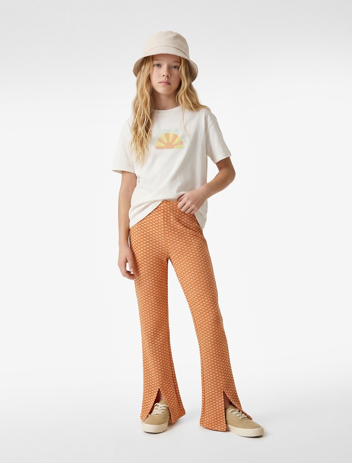 Kız Çocuk Kısa Kollu Bisiklet Yaka Nakışlı Pamuklu Tişört