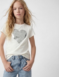 Kalp Detaylı Pullu Payetli Bisiklet Yaka Kısa Kollu Pamuklu Tişört