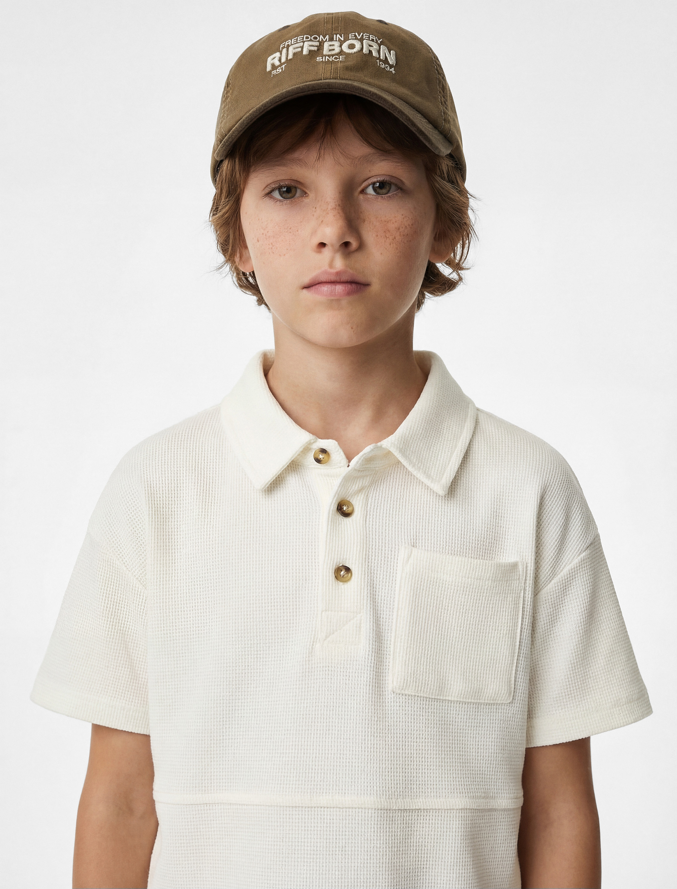  Erkek Çocuk Pamuklu Düğme Detaylı Kısa Kollu Basic Polo Yaka Tişört