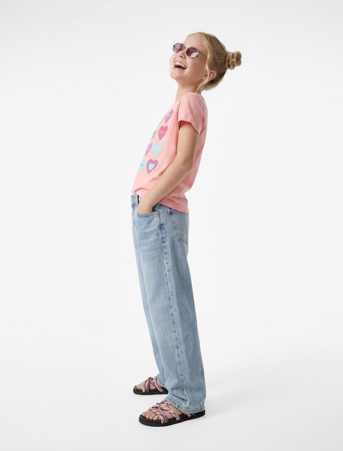 Kız Çocuk Pamuklu Kısa Kollu Bisiklet Yaka Kalp Baskılı Tişört