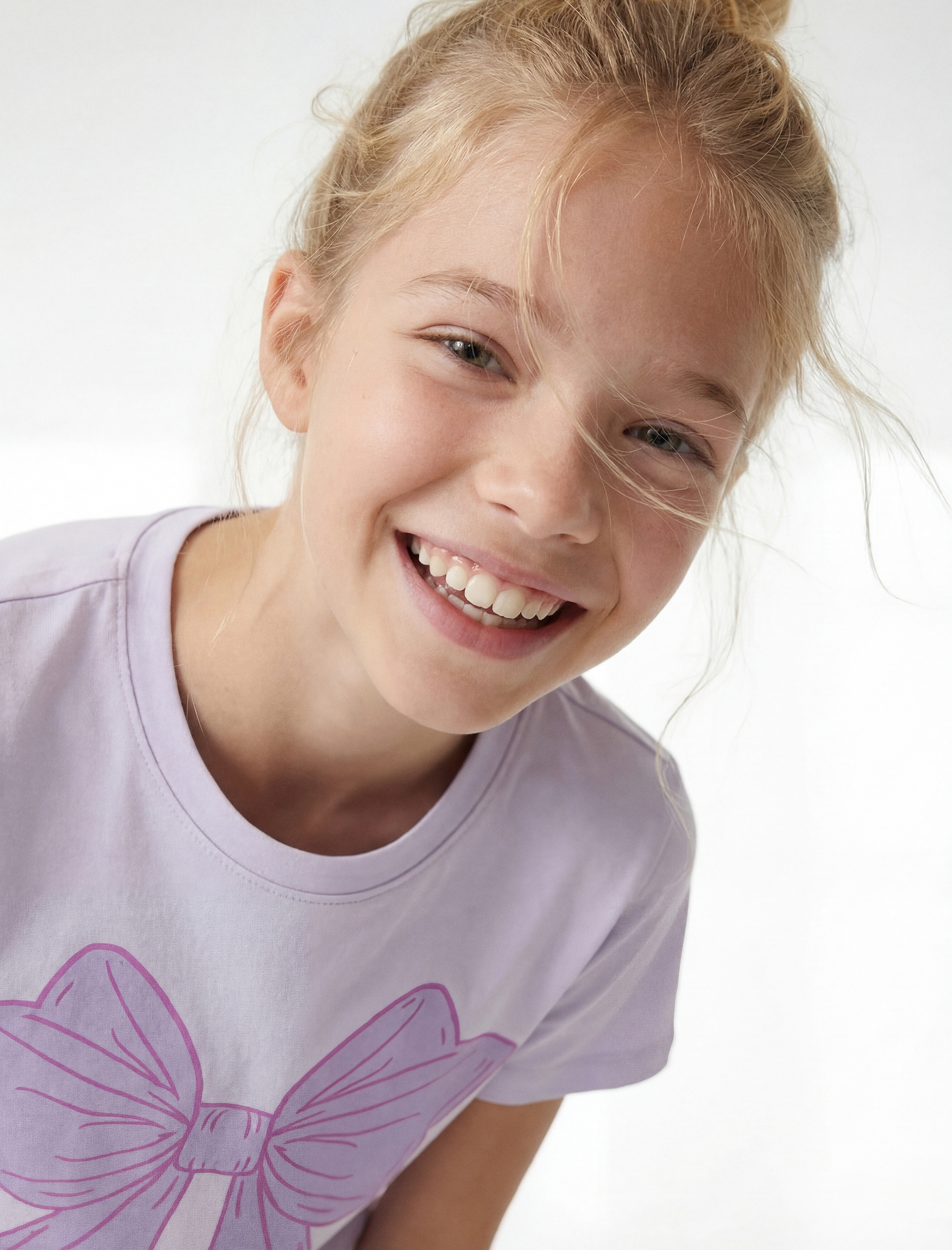  Kız Çocuk Fiyonk Baskılı Kısa Kollu Bisiklet Yaka Pamuklu Tişört