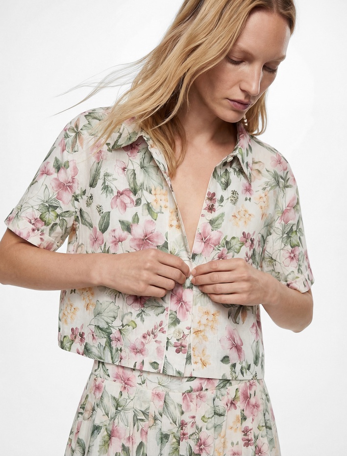  Regular Fit Kısa Kollu Çiçekli Crop Gömlek