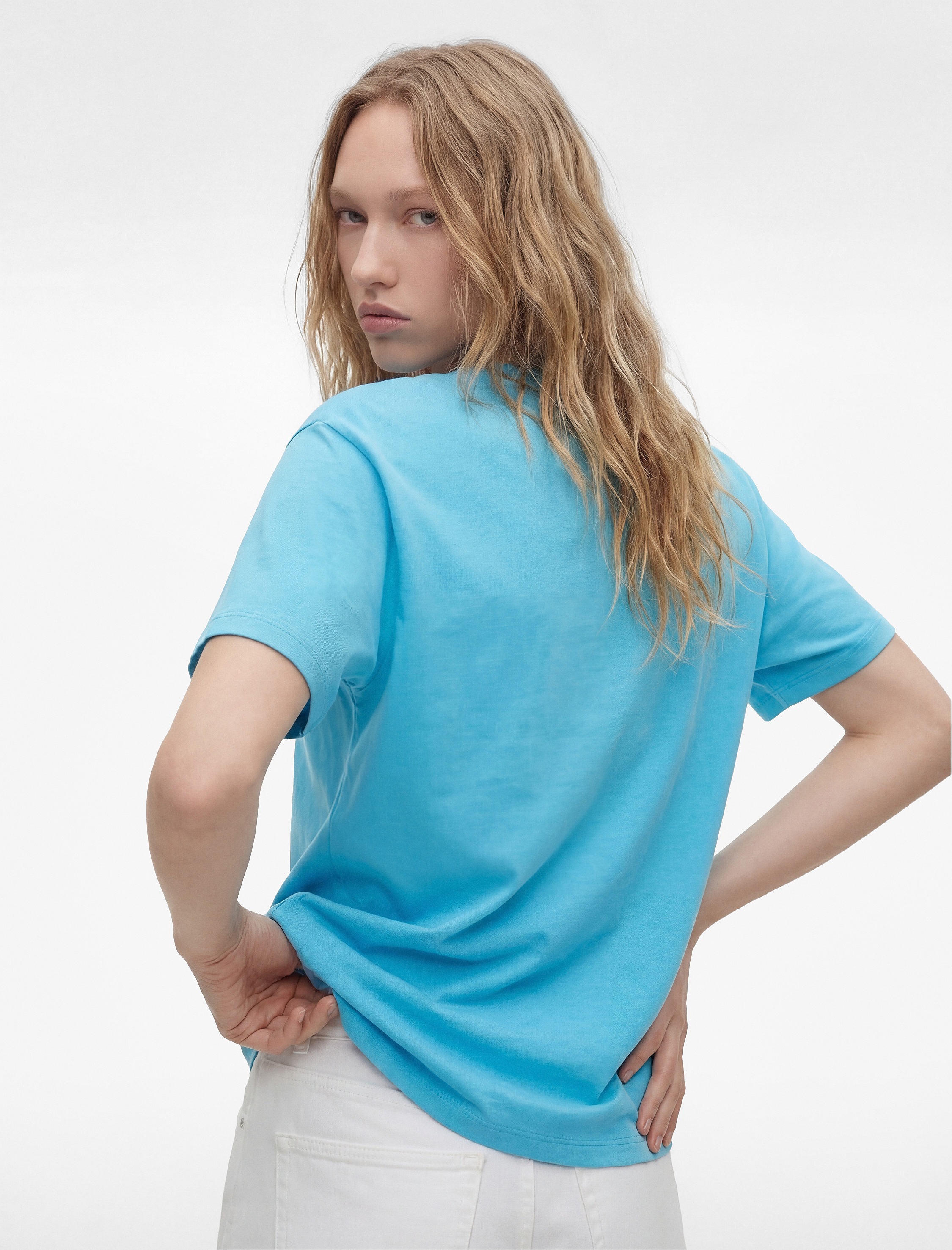 Rahat Kalıp Kısa Kollu Bisiklet Yaka Pamuklu Basic Tişört - Görsel 4