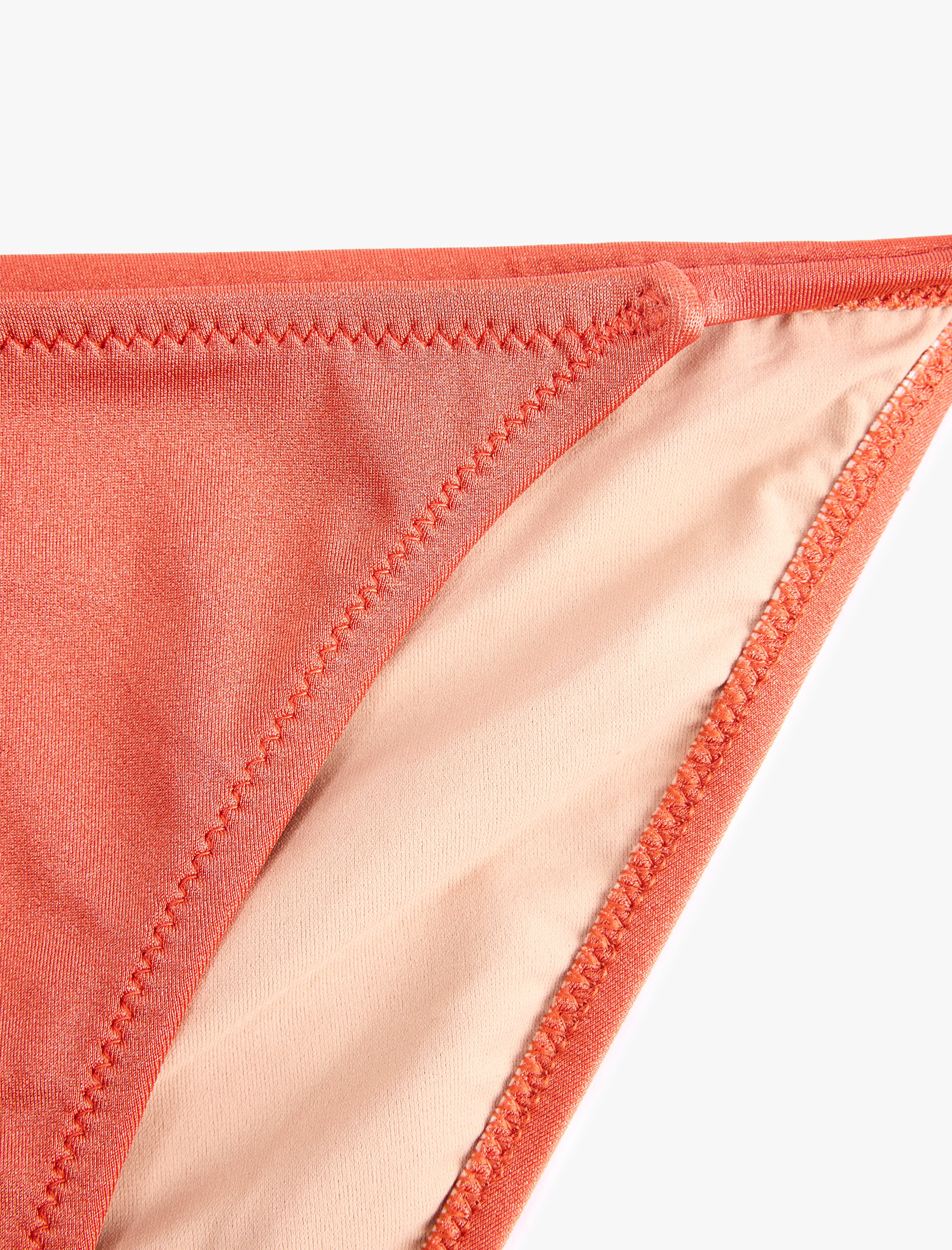   Yanları İpli Üçgen Bikini Altı