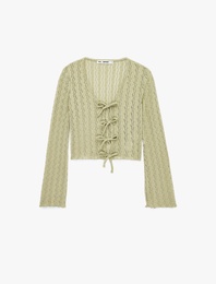 V Yaka Uzun Kollu Fiyonk Bağlama Detaylı Dantel Bluz