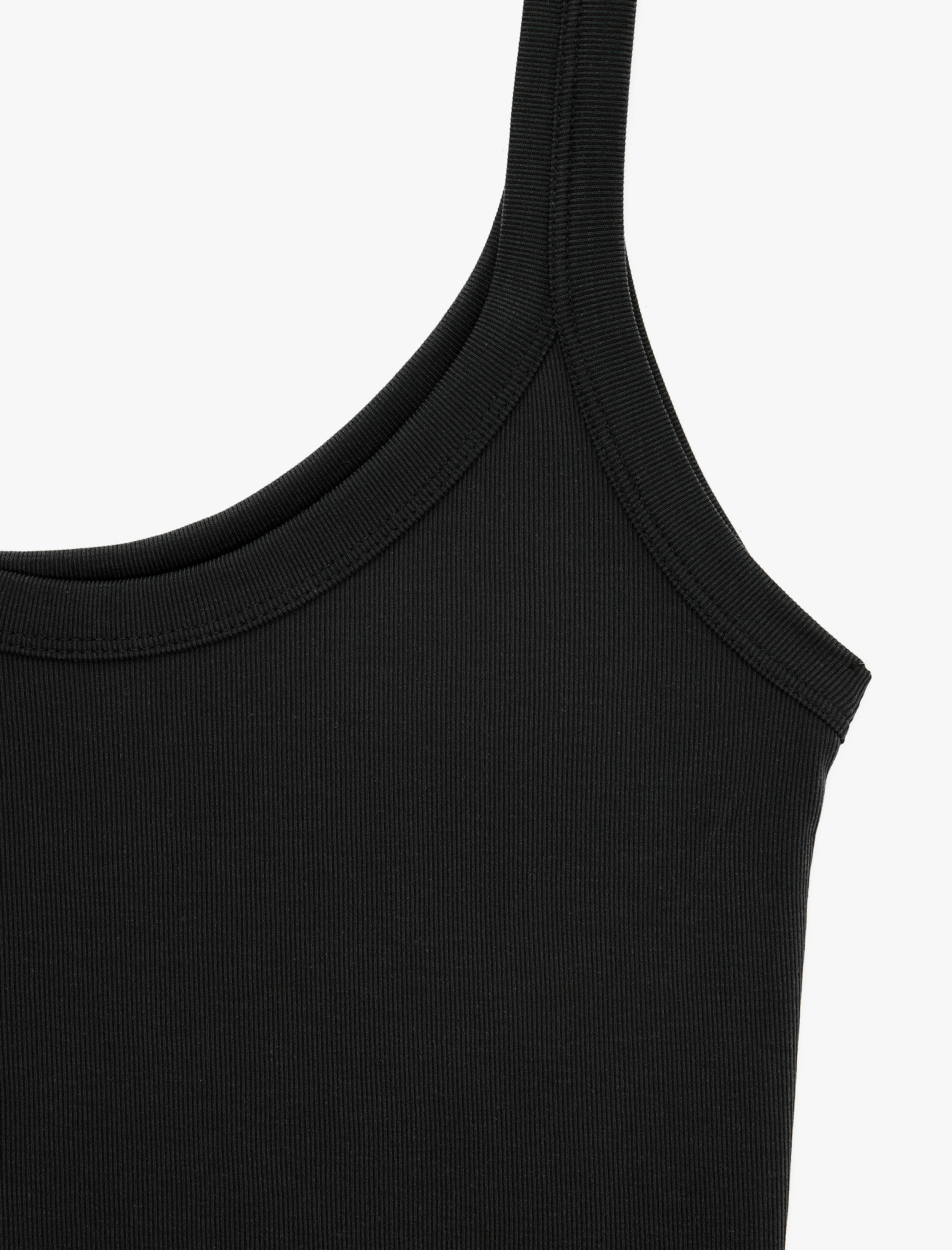   Modal Kumaş Slim Fit U Yaka Askılı Top