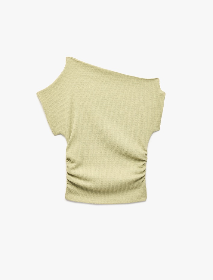  Bürümcük Kumaş Dokulu Drapeli Asimetrik Omzu Açık Kayık Yaka Bluz