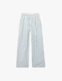 Pamuklu Rahat Kesim Pile Detaylı Cepli Geniş Paça Çizgili Pantolon