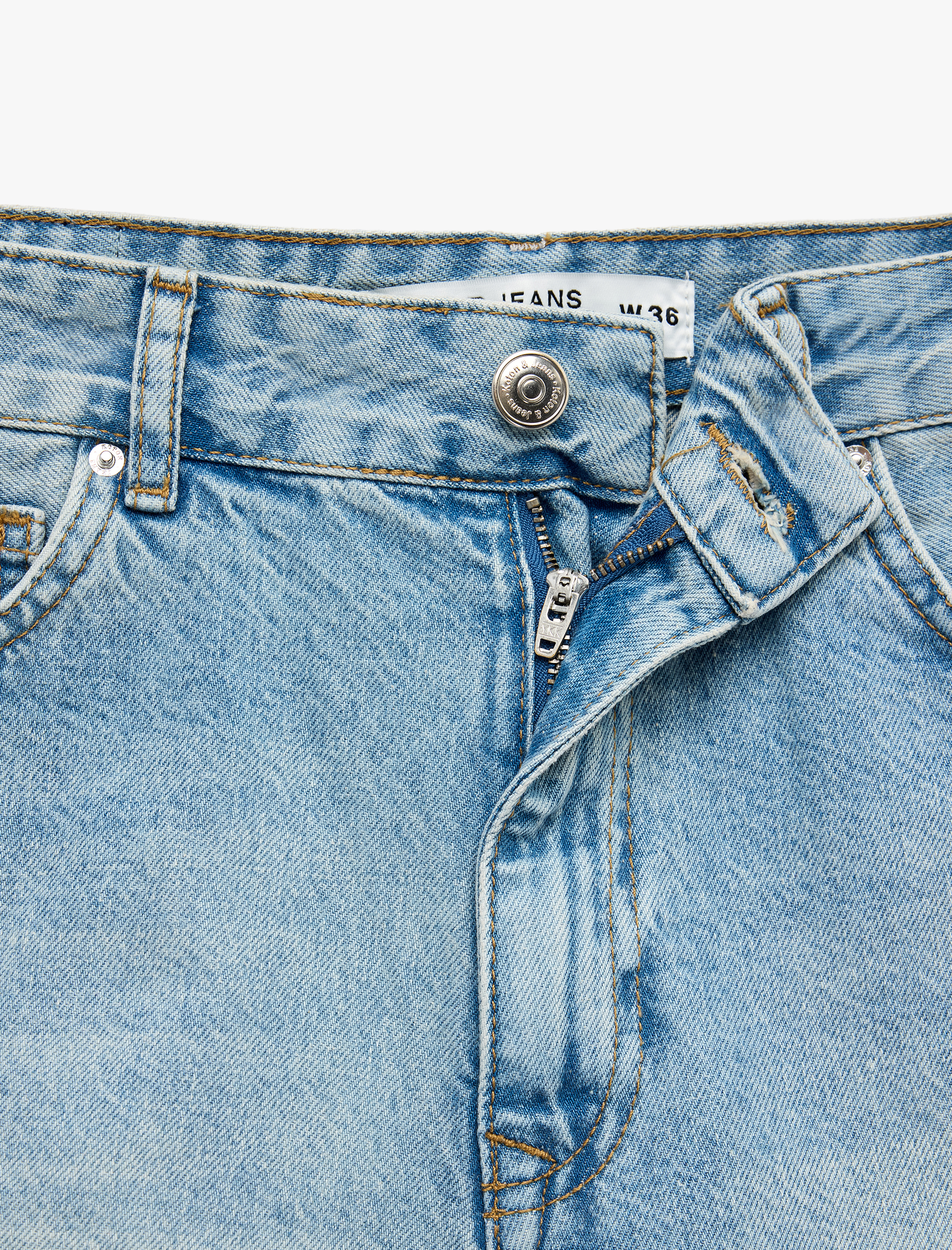   Taş Detaylı Pamuklu Düğmeli Cepli Mini Denim Şort