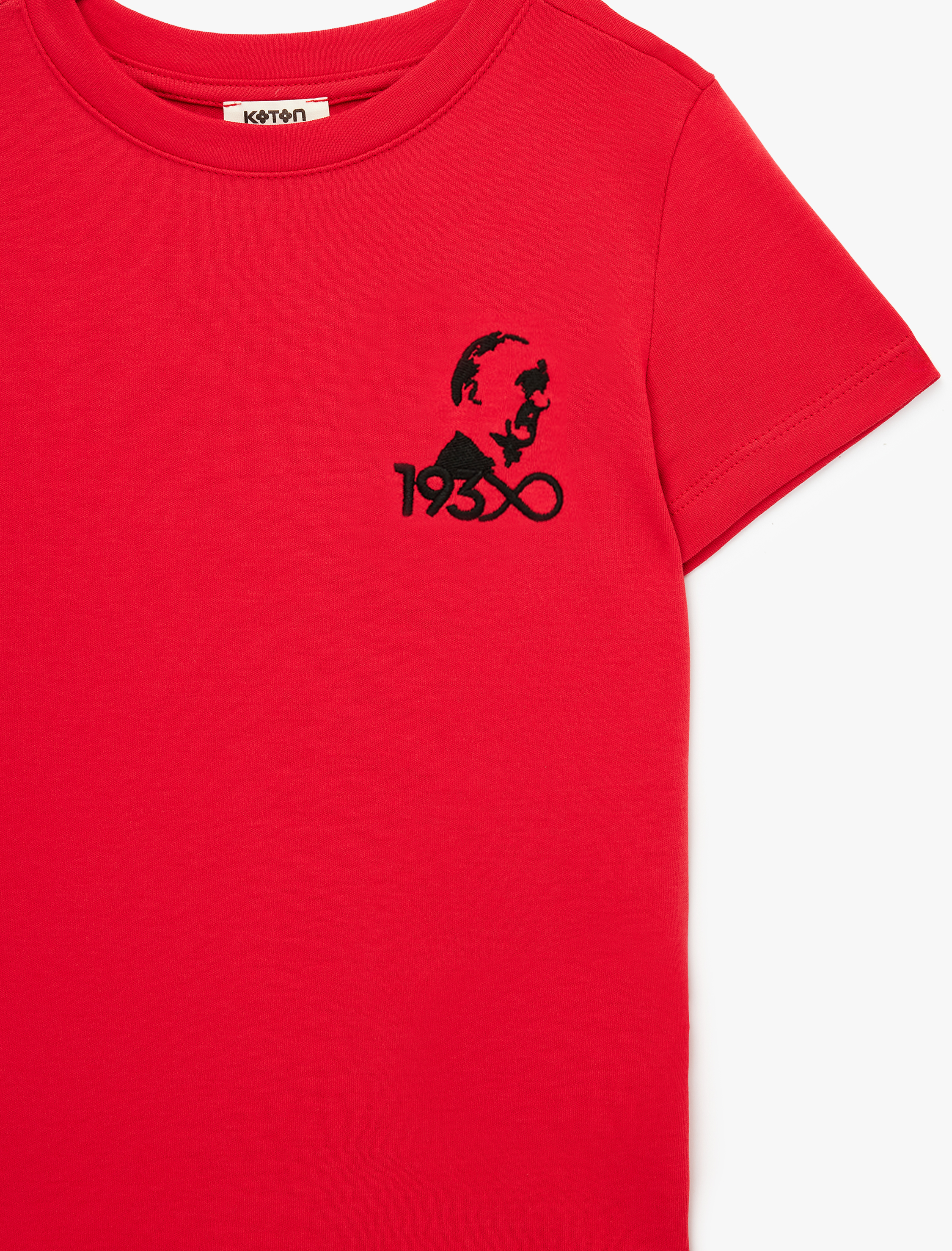  Kız Çocuk Atatürk Nakış Detaylı Bisiklet Yaka Kısa Kollu Pamuklu Tişört