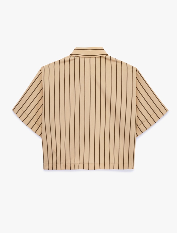  Salda Kumaş Regular Fit Kısa Kollu Çizgili Crop Gömlek