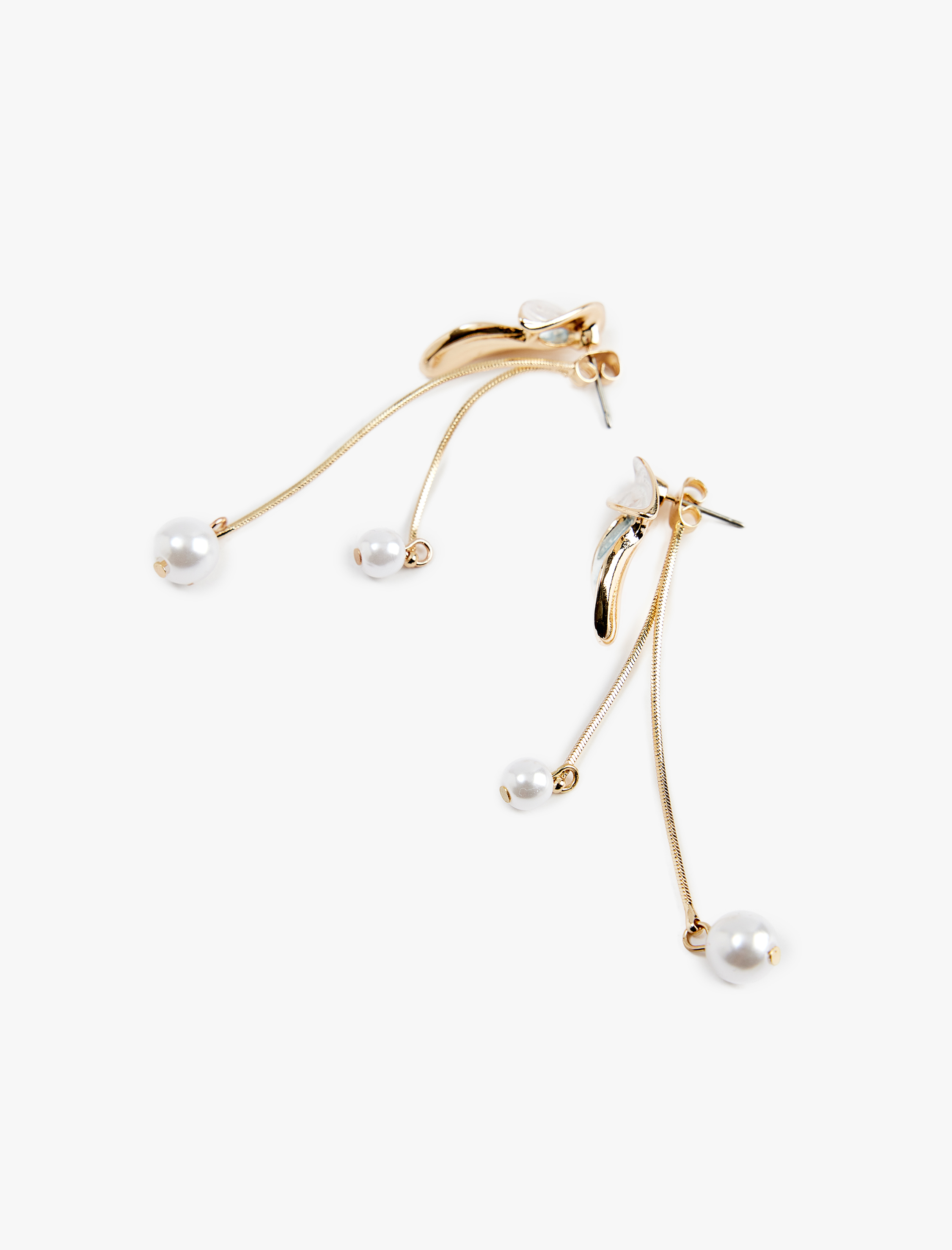  Kadın İnci Detaylı Sallantılı Yaprak Küpe