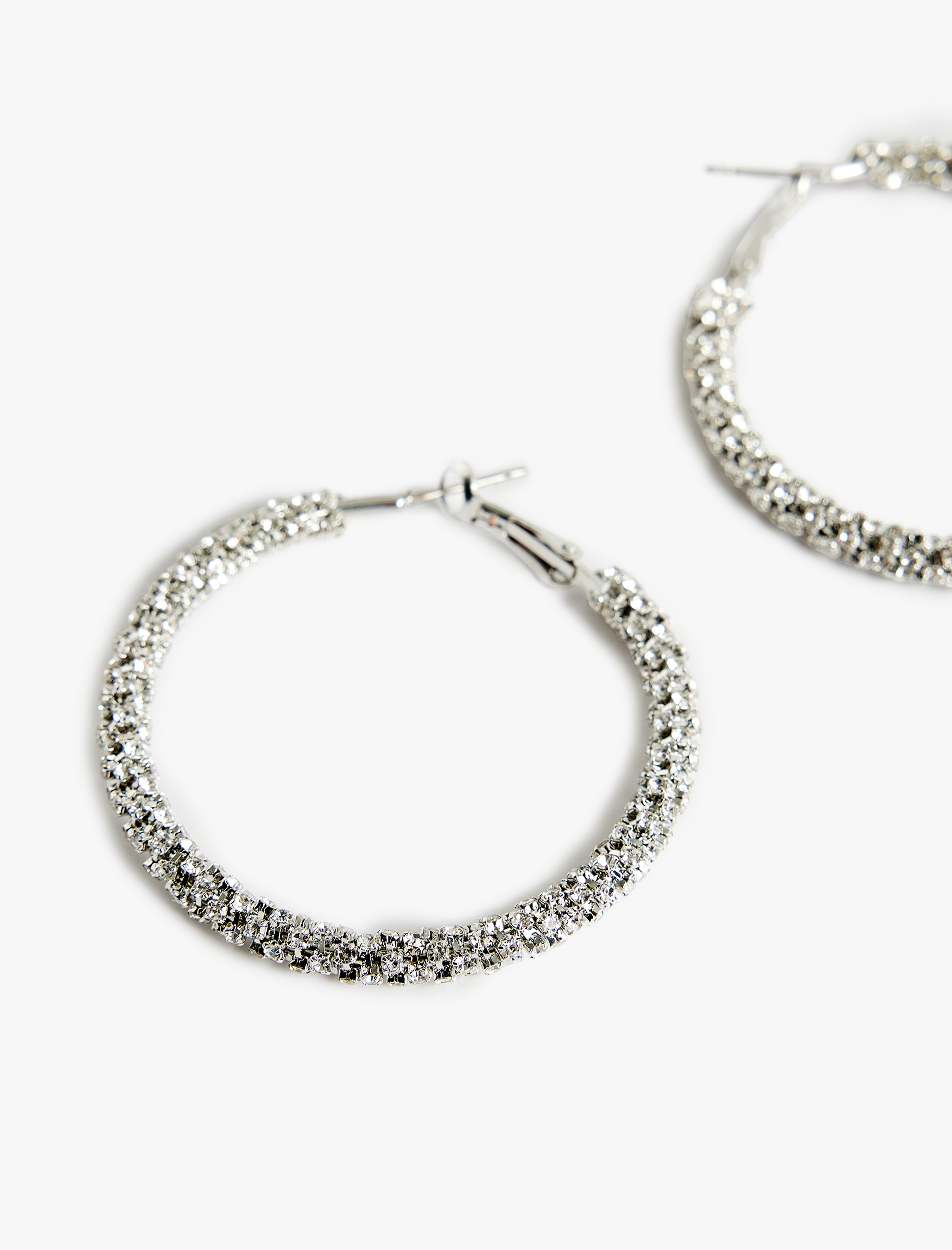  Kadın Taşlı Çelik Karışımlı Büyük Boy Halka Küpe