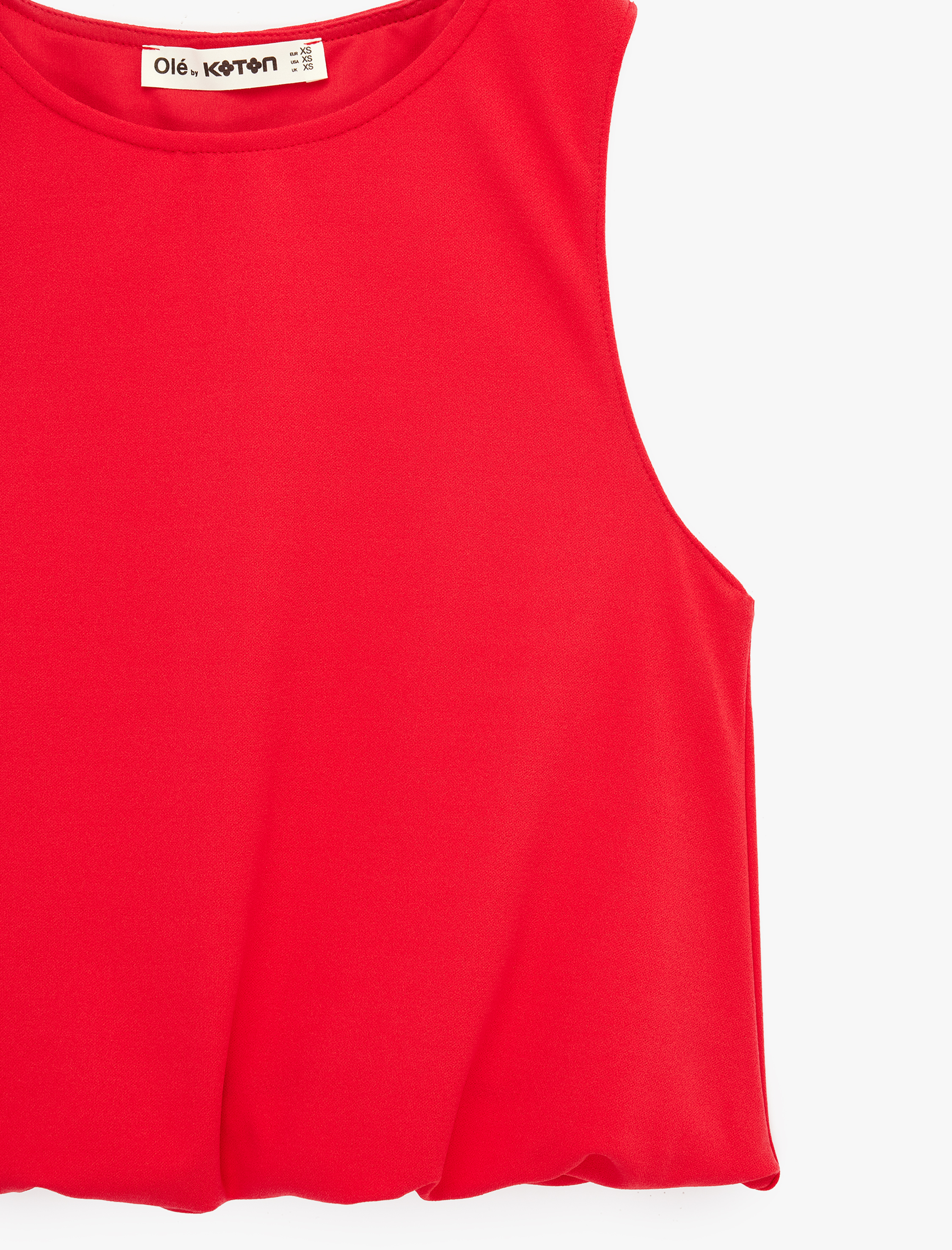   Slim Fit Krep Kumaş Bisiklet Yaka Kolsuz Bluz