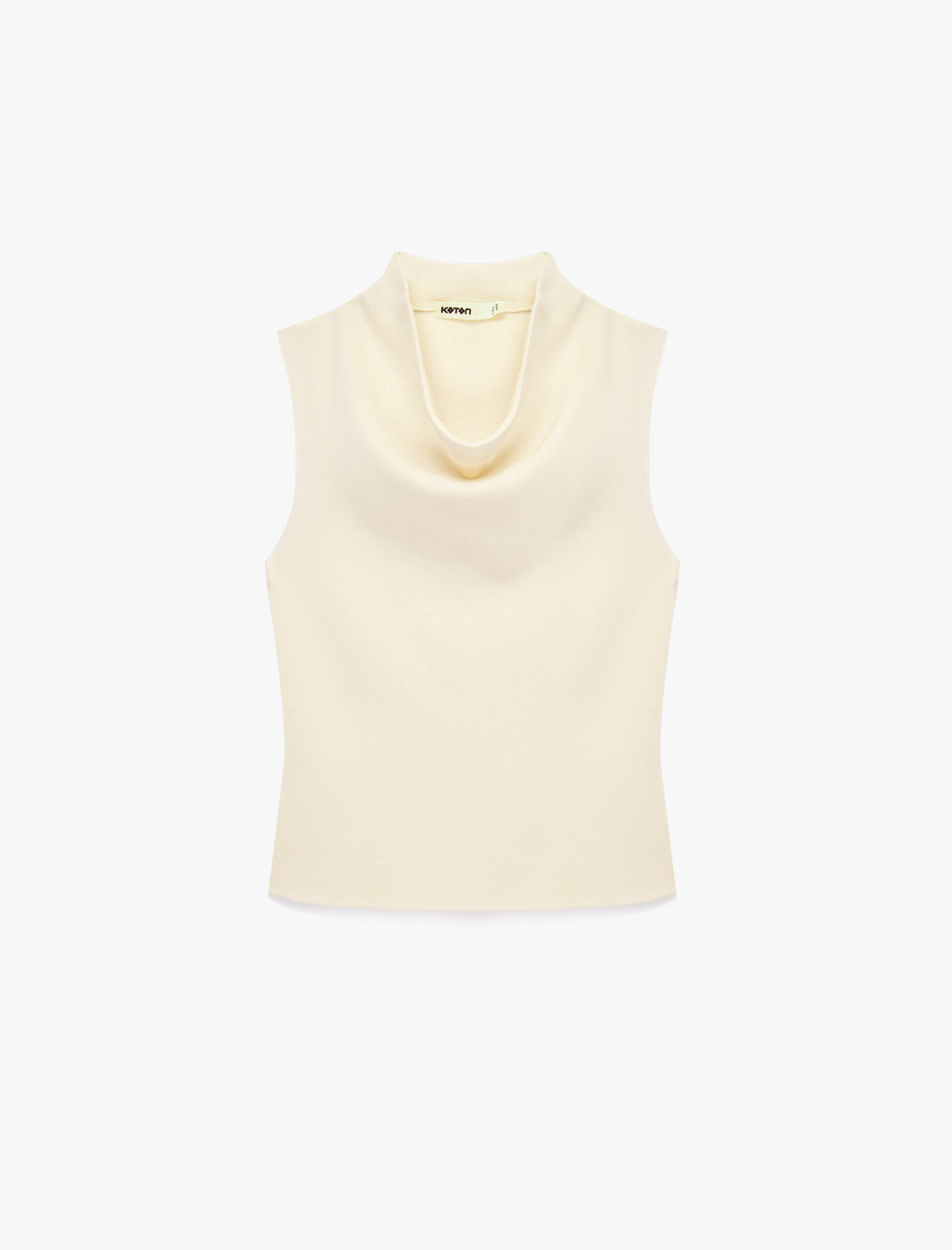   Dik Dökümlü Yaka Viskon Triko Kolsuz Bluz