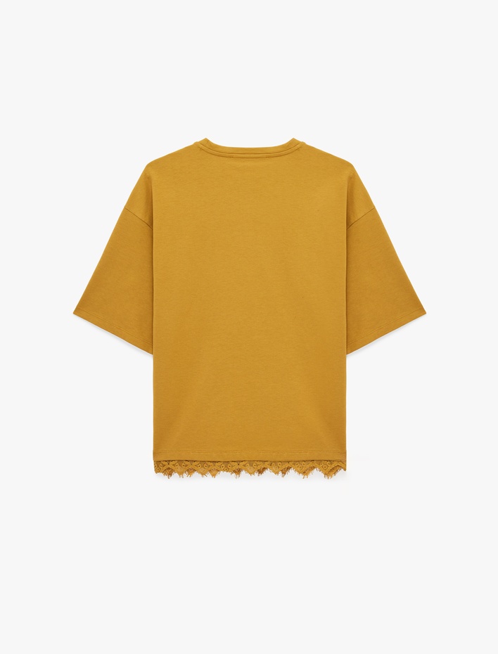  Pamuklu Kısa Kollu Bisiklet Yaka Dantel Detaylı Tişört