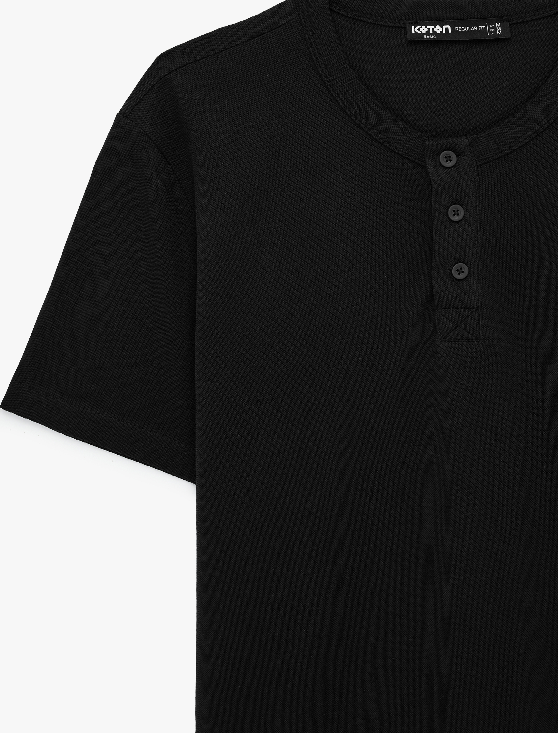   Regular Fit Kısa Kollu Pamuklu Pike Kumaş Düğmeli Hakim Yaka Tişört