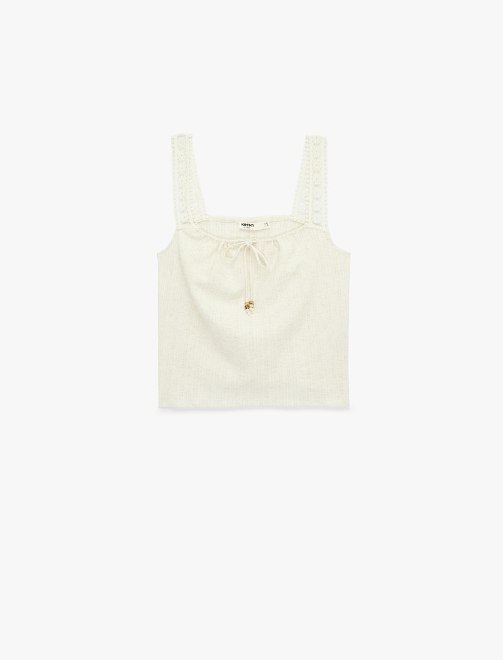  Keten Karışımlı Bağlama Yakalı Dantel Detaylı Askılı Bluz