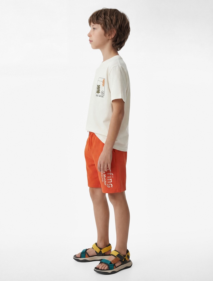 Erkek Çocuk Regular Fit Beli Bağcıklı Cepli Baskılı Şort