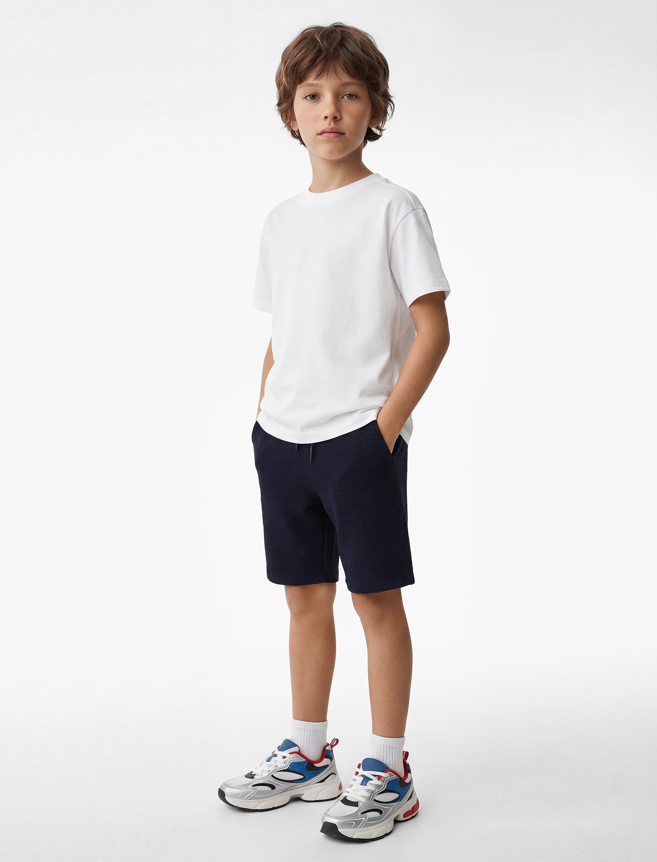 Beli Lastikli Pamuk Karışımlı Yan Cepli Basic Şort