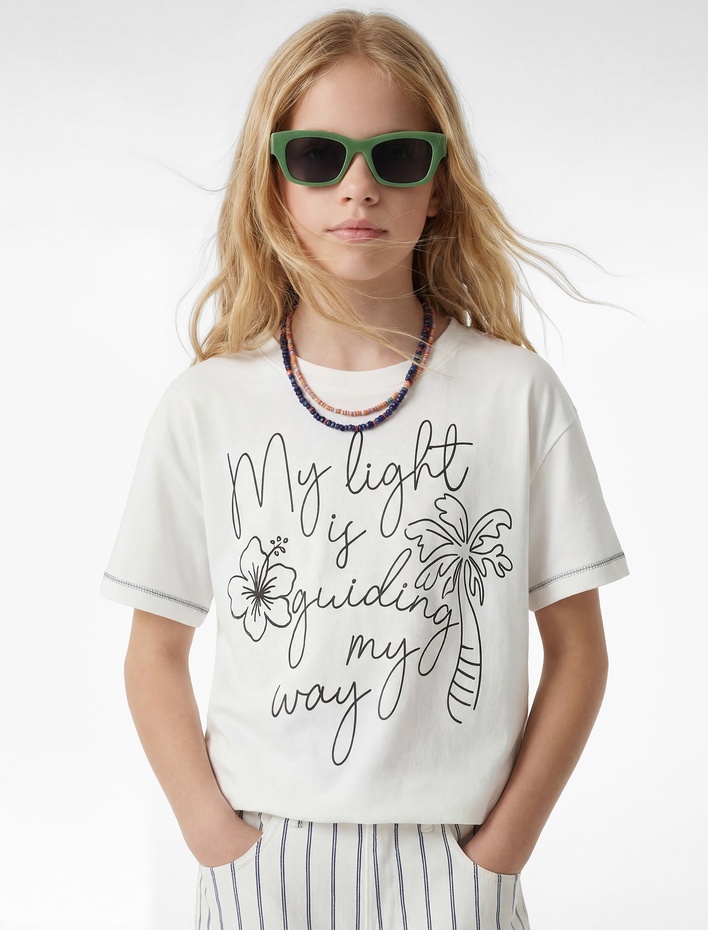 Kız Çocuk Pamuklu Kısa Kollu Bisiklet Yaka Nakışlı Tişört