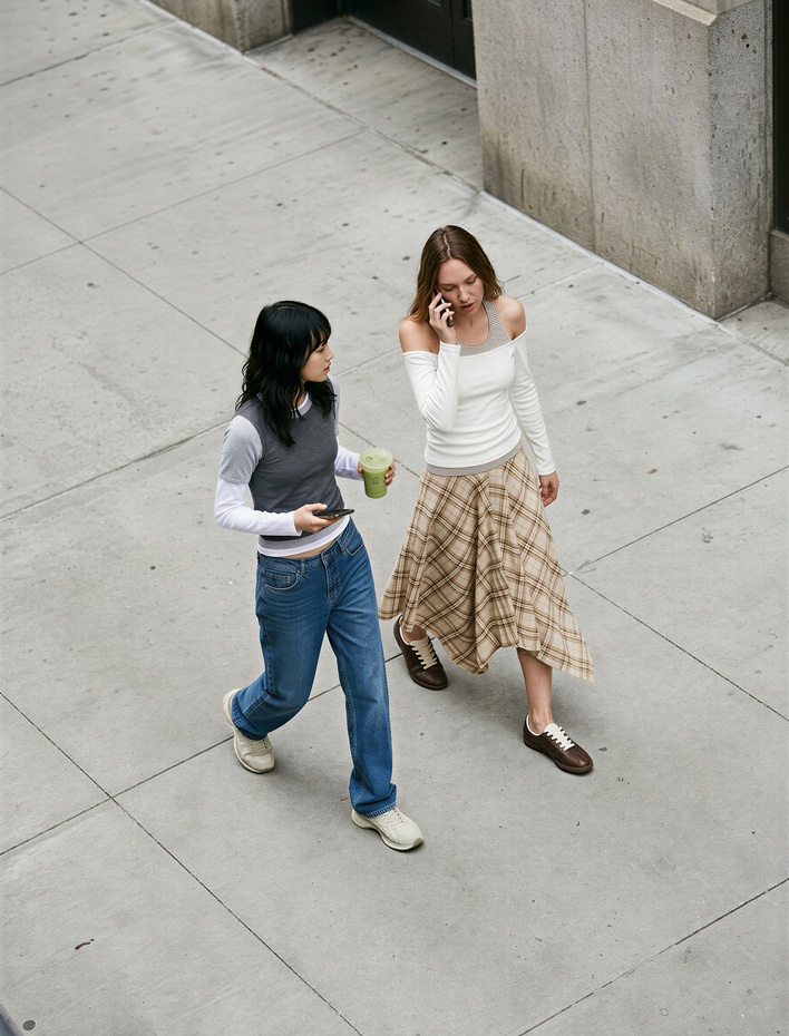  Viskon Karışımlı Slim Fit Uzun Kollu Halter Yaka Tişört