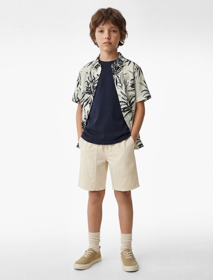 Erkek Çocuk Desenli Klasik Yaka Pamuklu Tek Cepli Kısa Kollu Gömlek