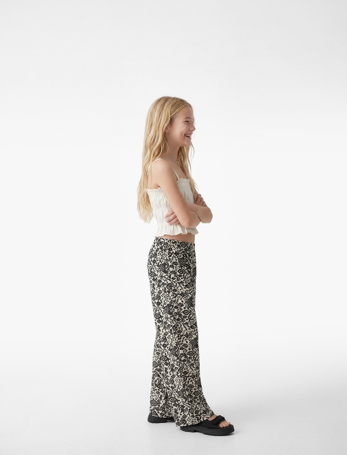 Kız Çocuk Desenli Geniş Paça Pantolon