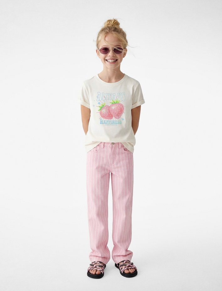 Kız Çocuk Pamuklu Kısa Kollu Bisiklet Yaka Çilek Baskılı Tişört