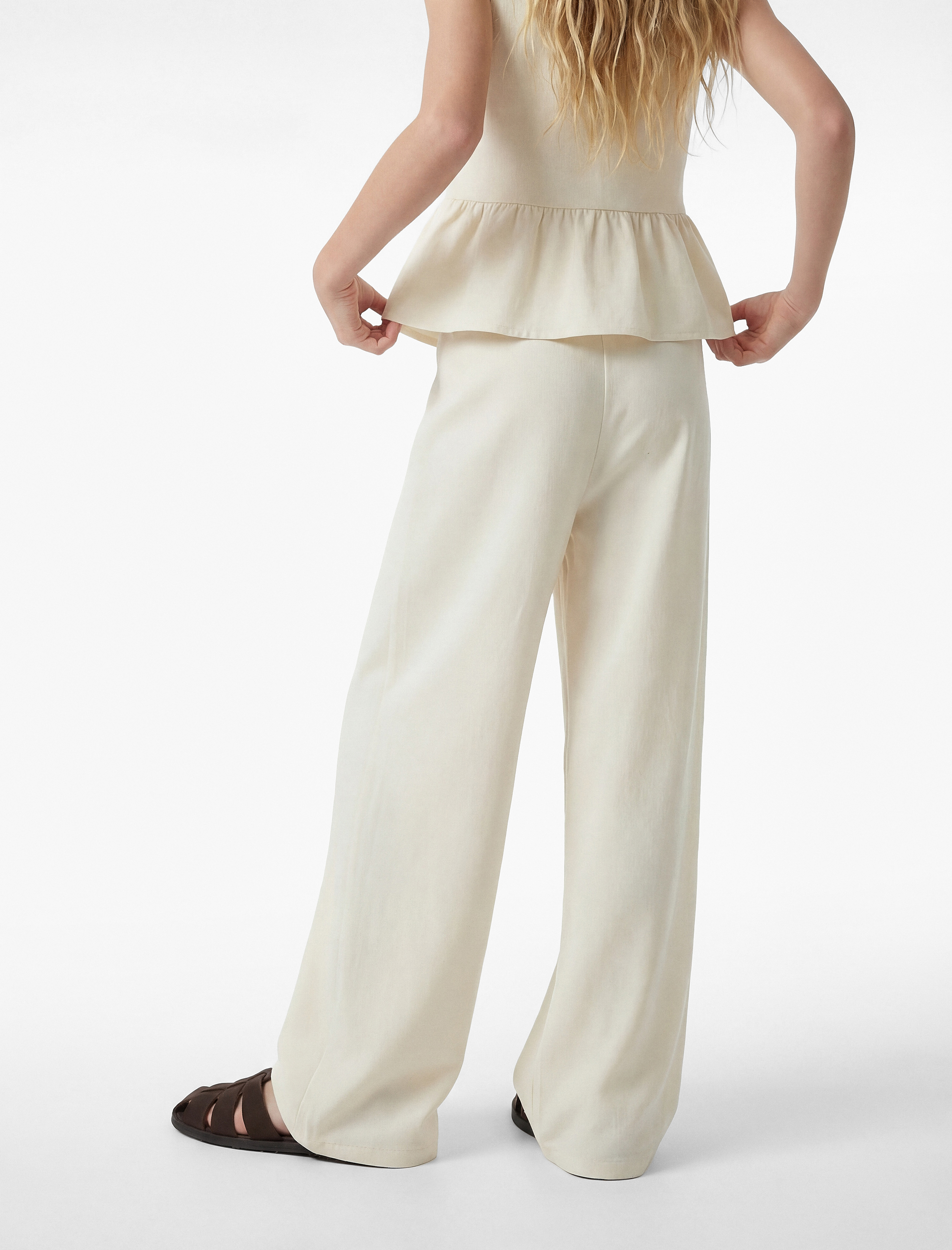  Kız Çocuk Keten ve Viskon Karışımlı Beli Bağcıklı Geniş Paça Pantolon