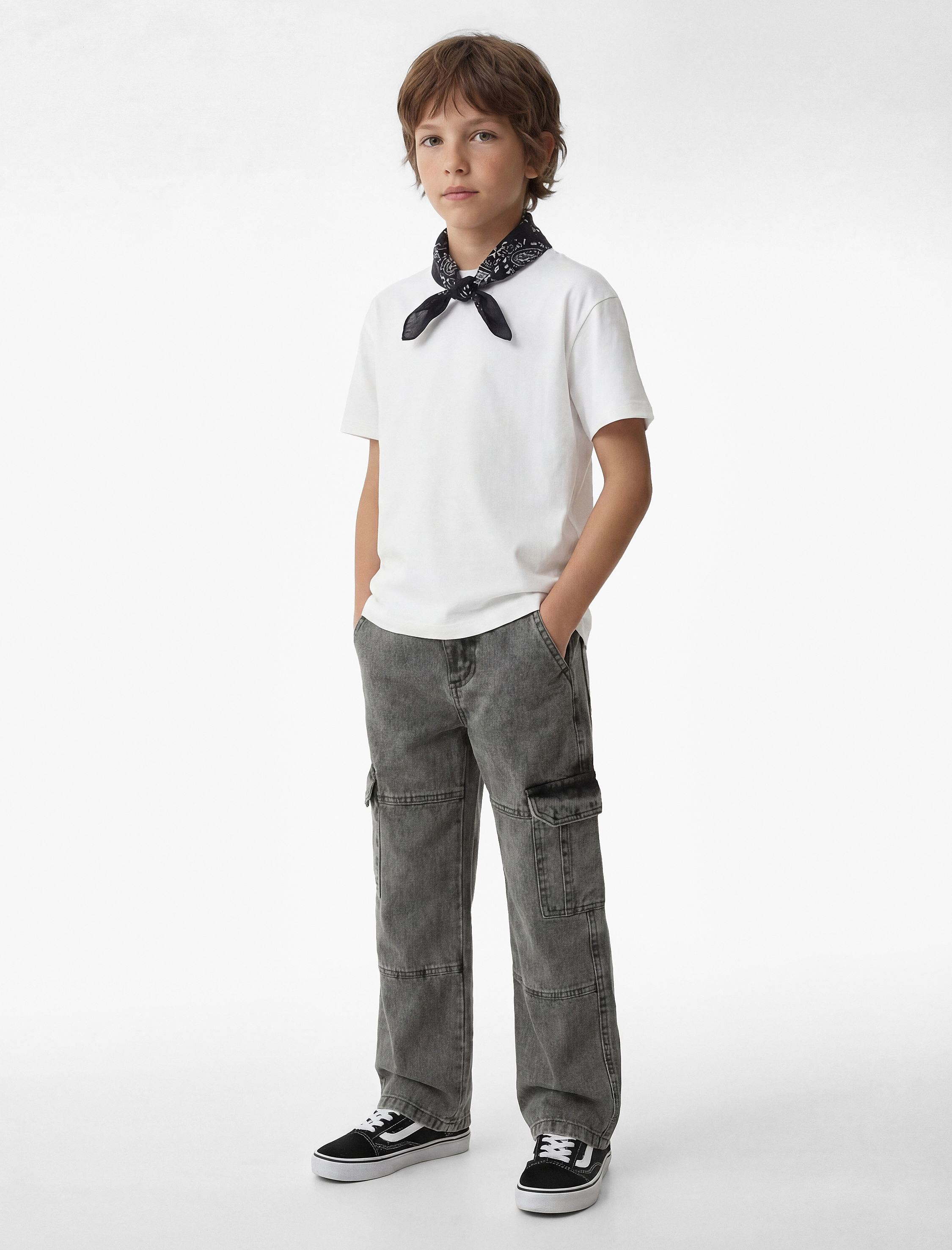  Erkek Çocuk Pamuklu Kısa Kollu Bisiklet Yaka Oversize Basic Tişört