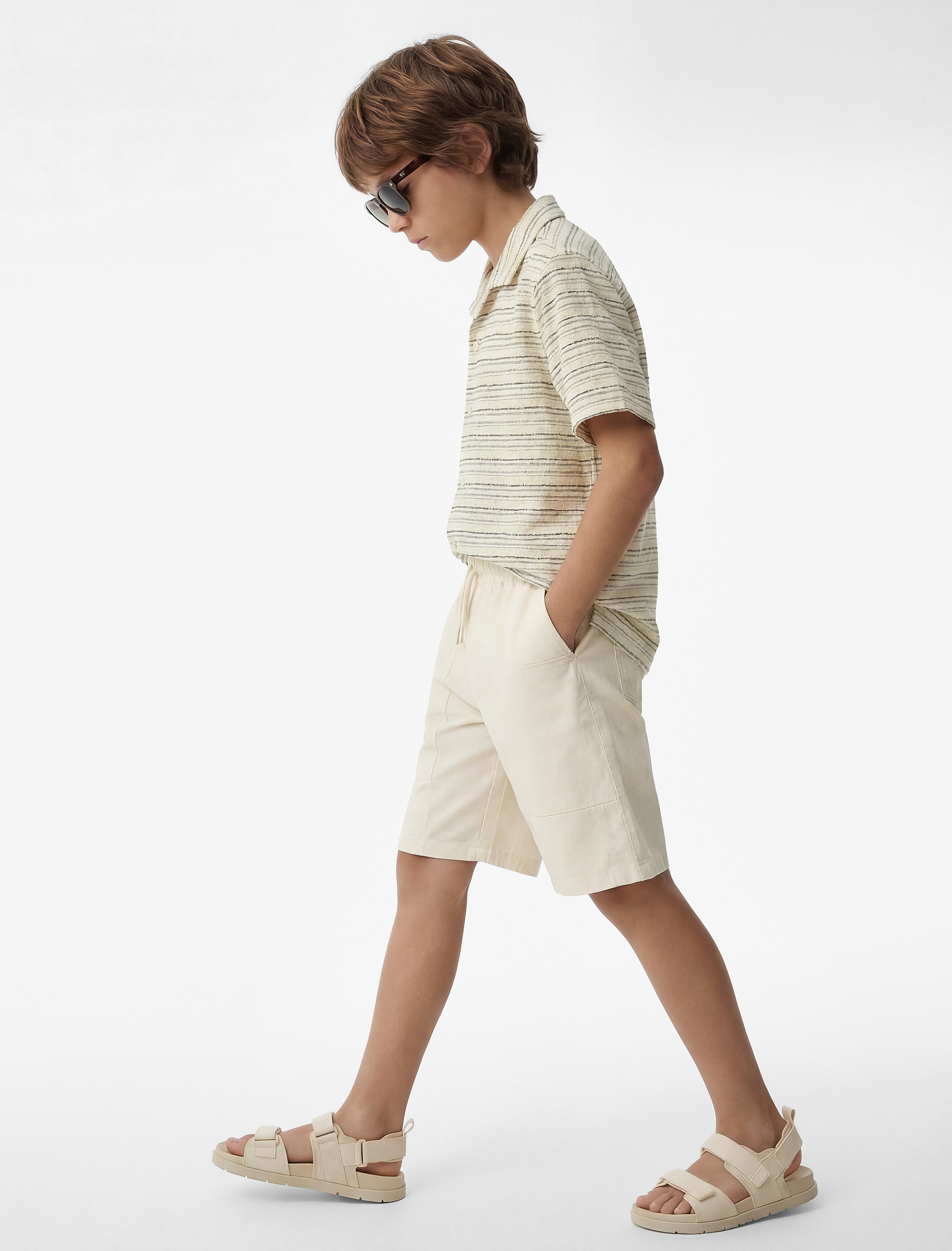  Erkek Çocuk Pamuklu Kısa Kollu Düğmeli Polo Yaka Tişört