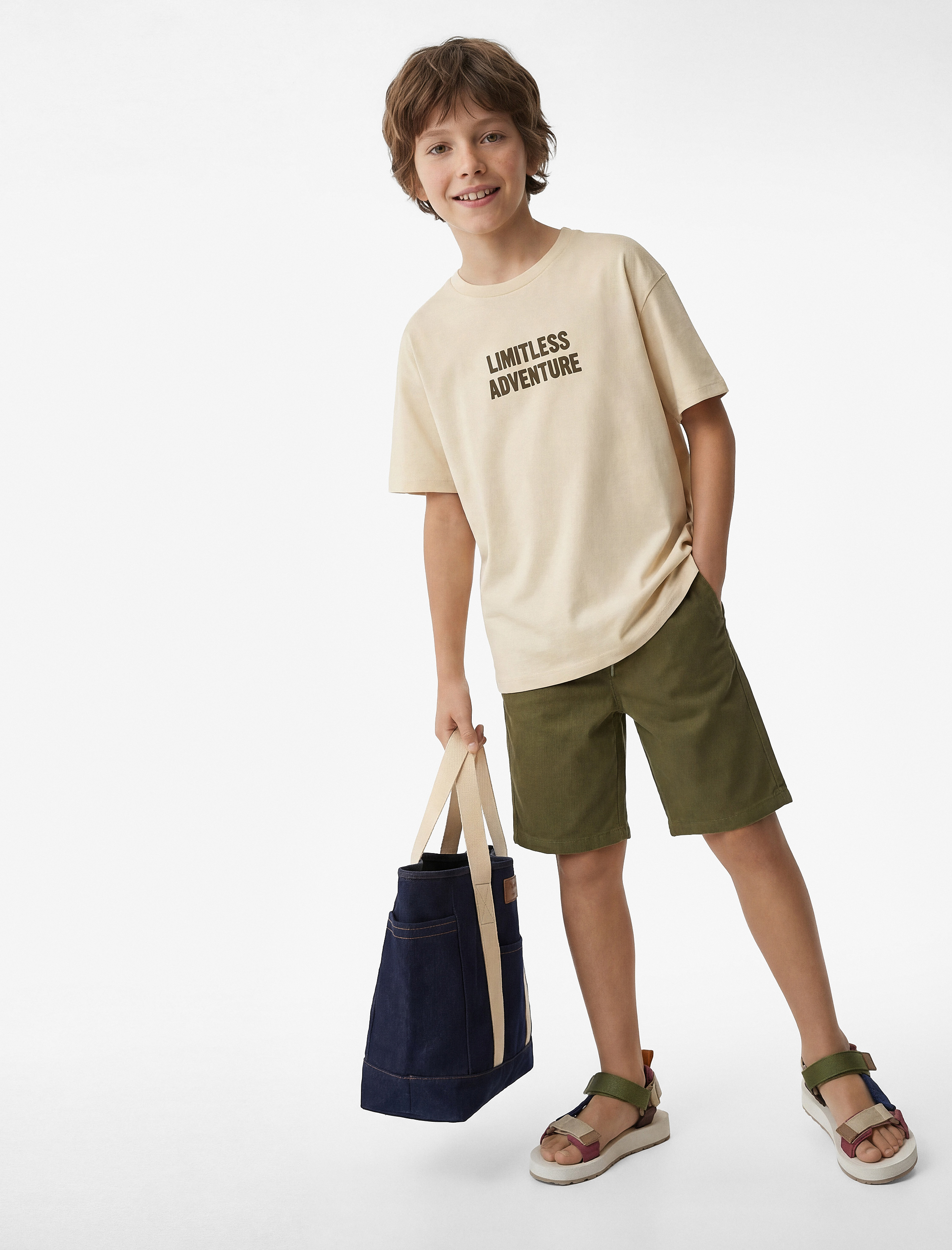 Beli Bağcıklı Cep Detaylı Pamuklu Basic Şort