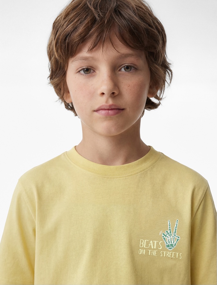 Erkek Çocuk Pamuklu Kısa Kollu Bisiklet Yaka Baskı Detaylı Tişört