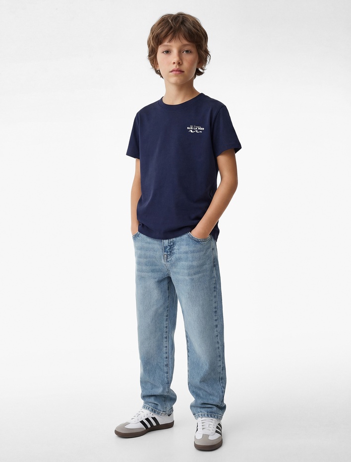 Erkek Çocuk Pamuklu Bisiklet Yaka Kısa Kollu Denizci Temalı Arkası Baskılı Tişört