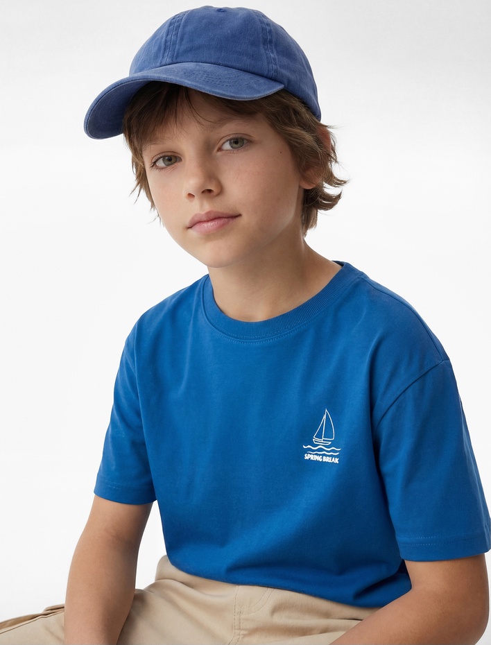 Erkek Çocuk Pamuklu Kısa Kollu Bisiklet Yaka Denizci Temalı Arkası Baskılı Tişört